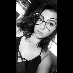 Meet your Posher, Shyana